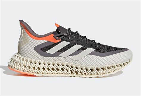 adidas schuhe mit drei punkten in der sohle|adidas 4DFWD.